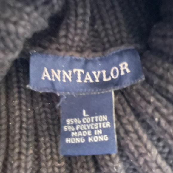 Ann Taylor vintage snowflake turtleneck sweater - Picture 2 of 6